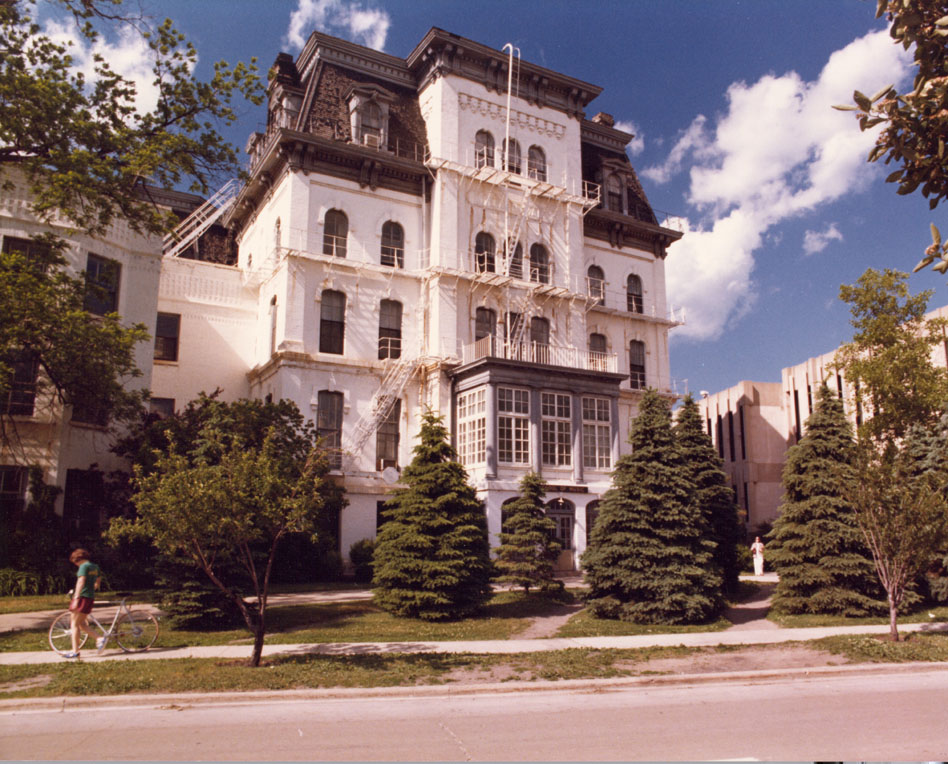 Music Administration Building, Exterior