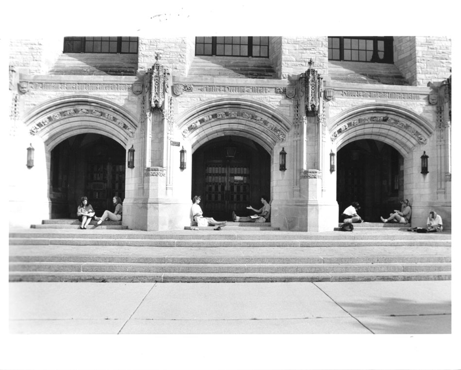 Deering Lib., Exterior: Entrance