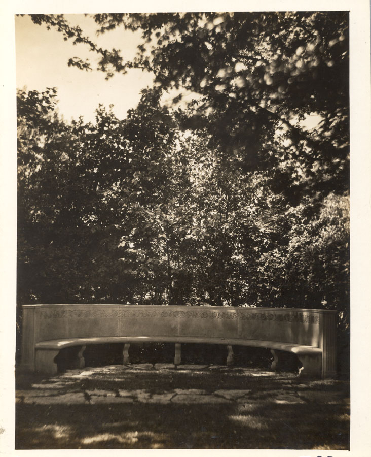 Shakespeare Garden: Curved Garden Seat