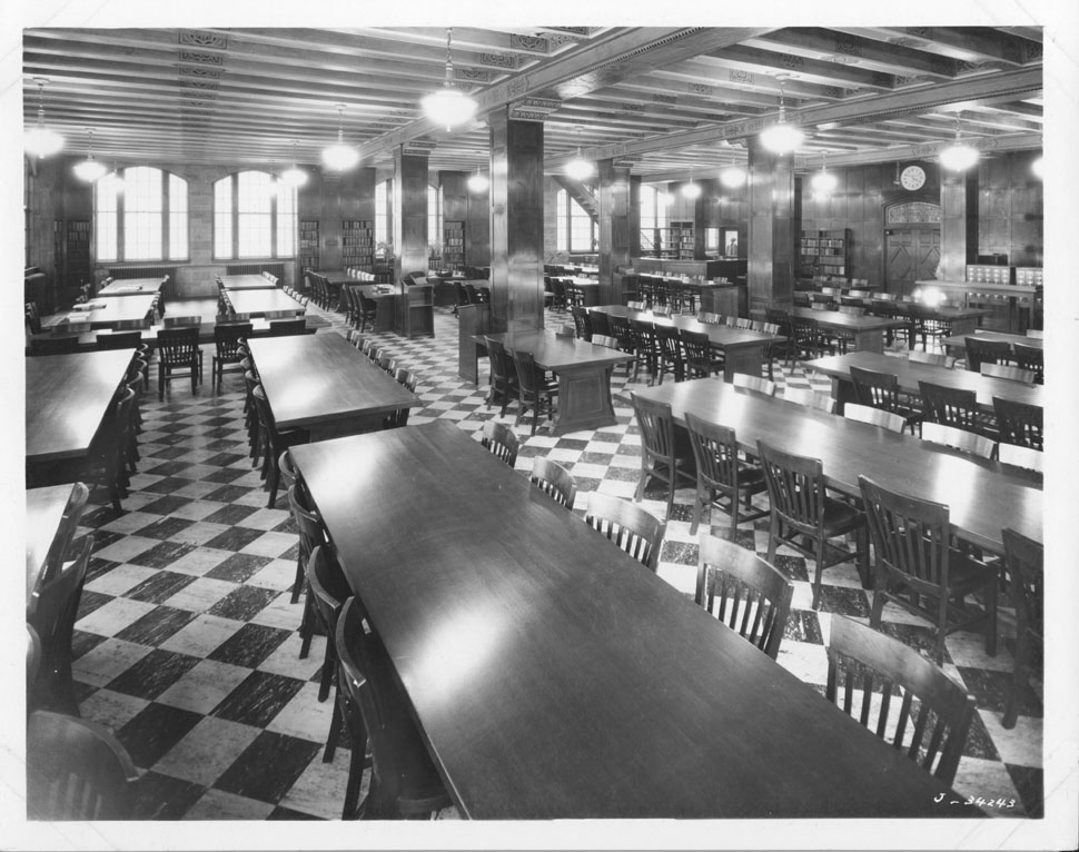 Wieboldt Hall, Interior: Library