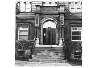 Annie May Swift, Exterior: Entrance