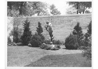 Koch Gardens: Statue of Diana