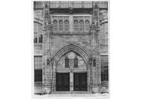 Wieboldt Hall, Exterior: Entrance